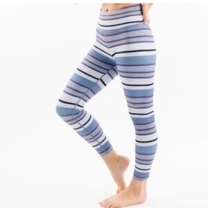 ZYIA Horizon Light Tight Purple Leggings Size‎ 4